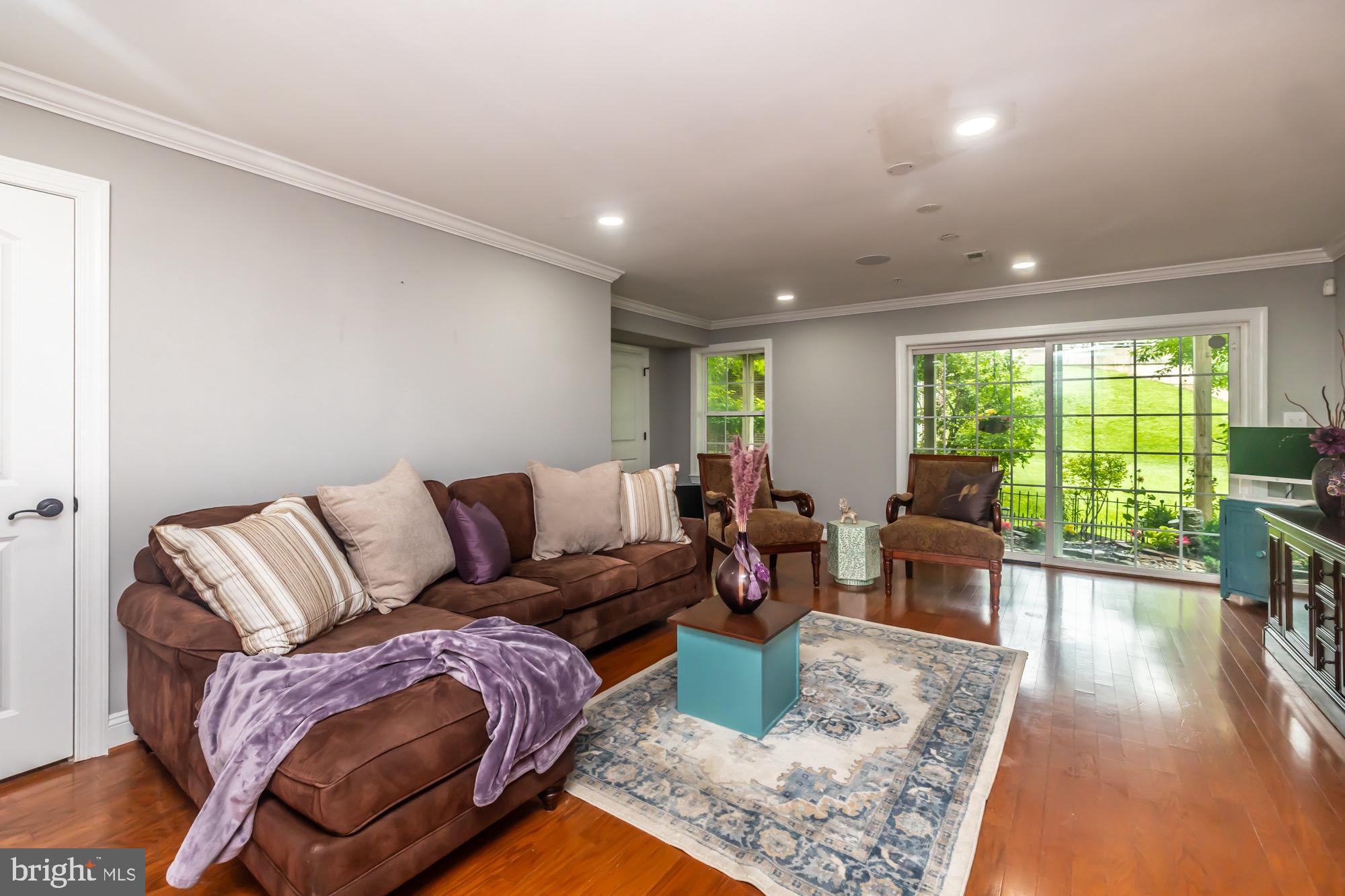 154 MOOREHEAD AVENUE