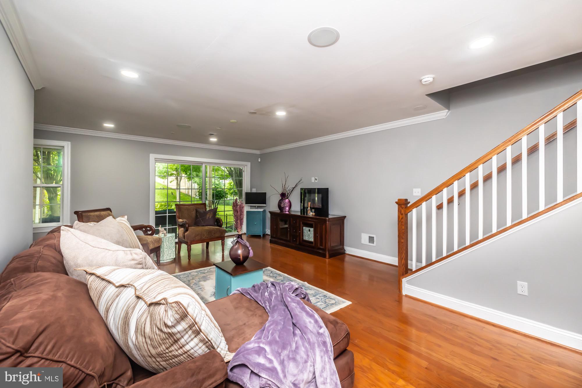 154 MOOREHEAD AVENUE