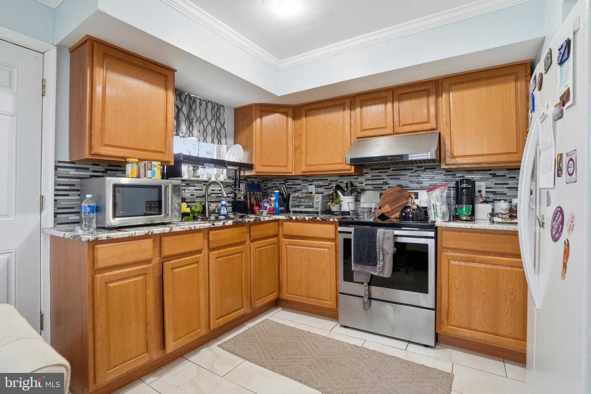 HUNTER CREST - Residential Income