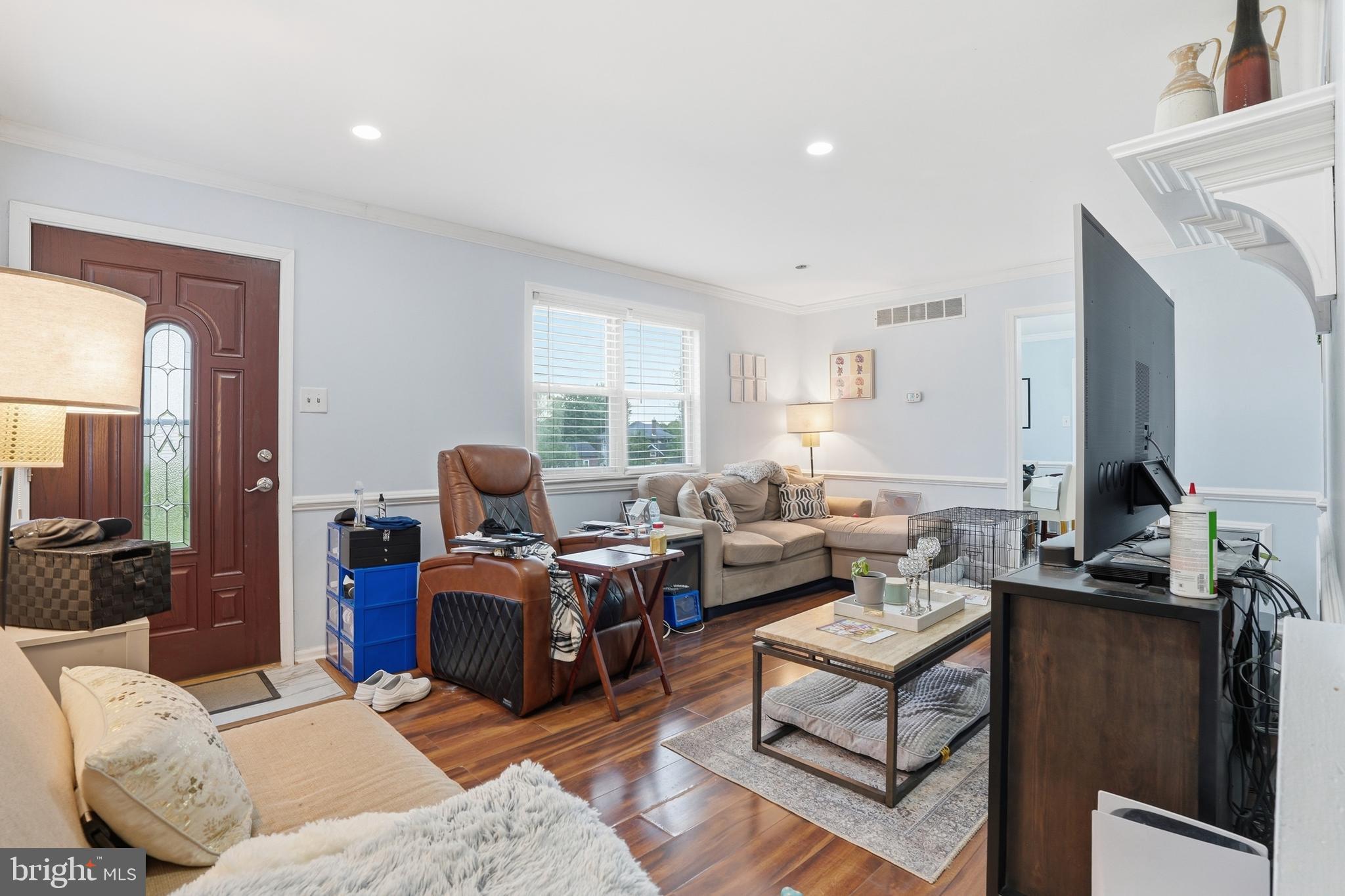 HUNTER CREST - Residential Income