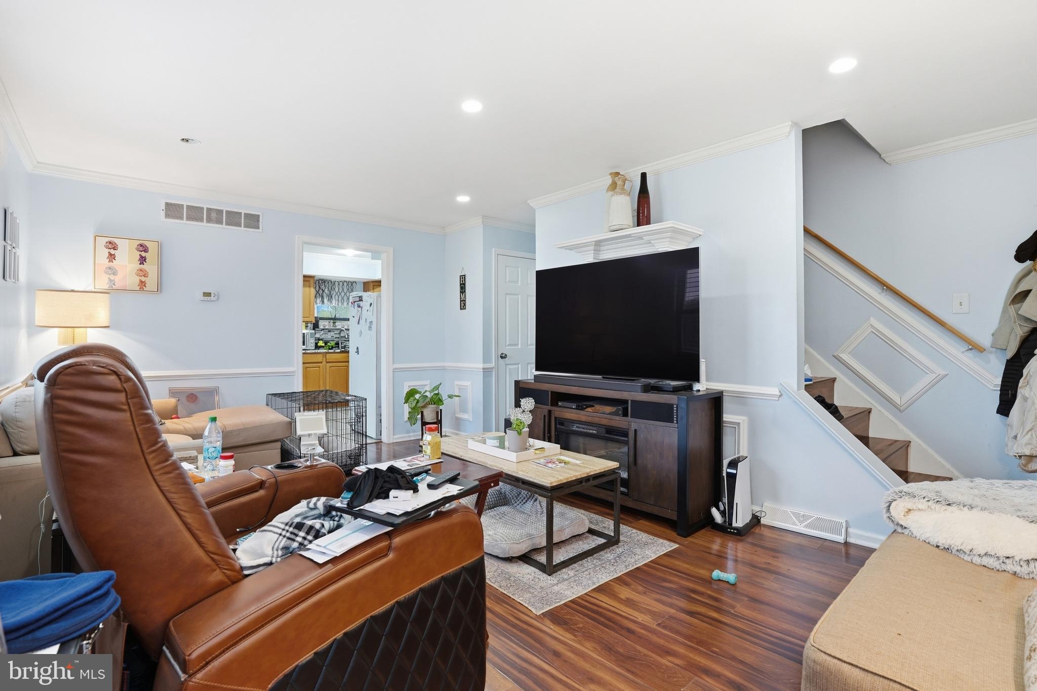HUNTER CREST - Residential Income