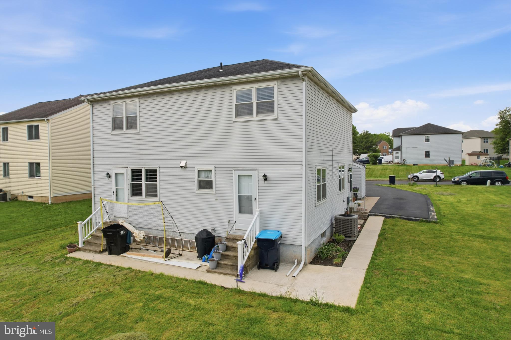 HUNTER CREST - Residential Income