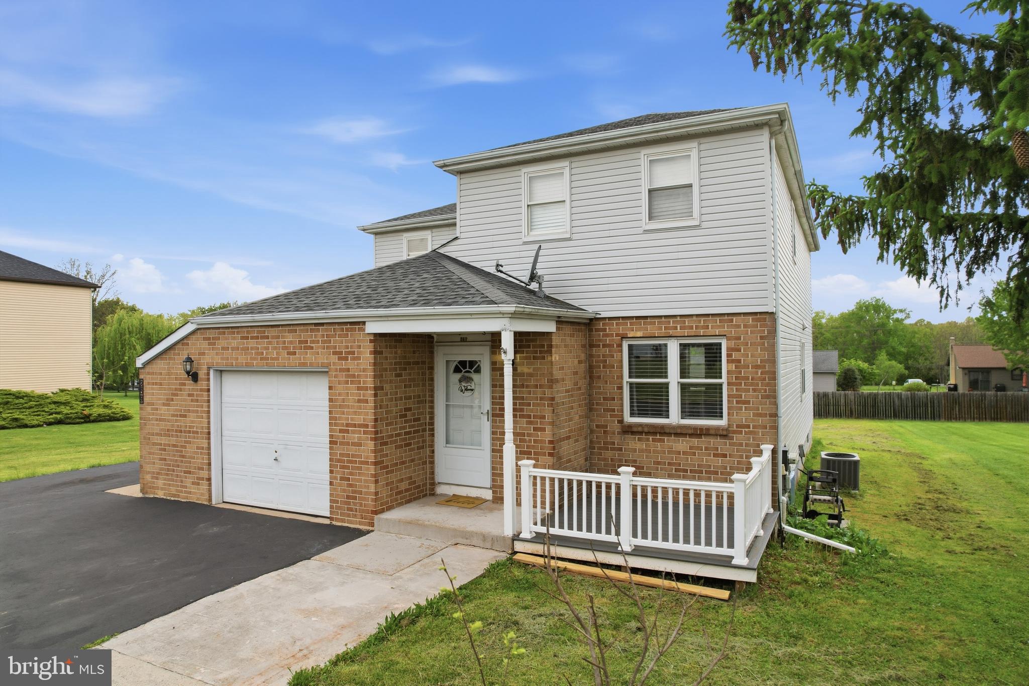 HUNTER CREST - Residential Income