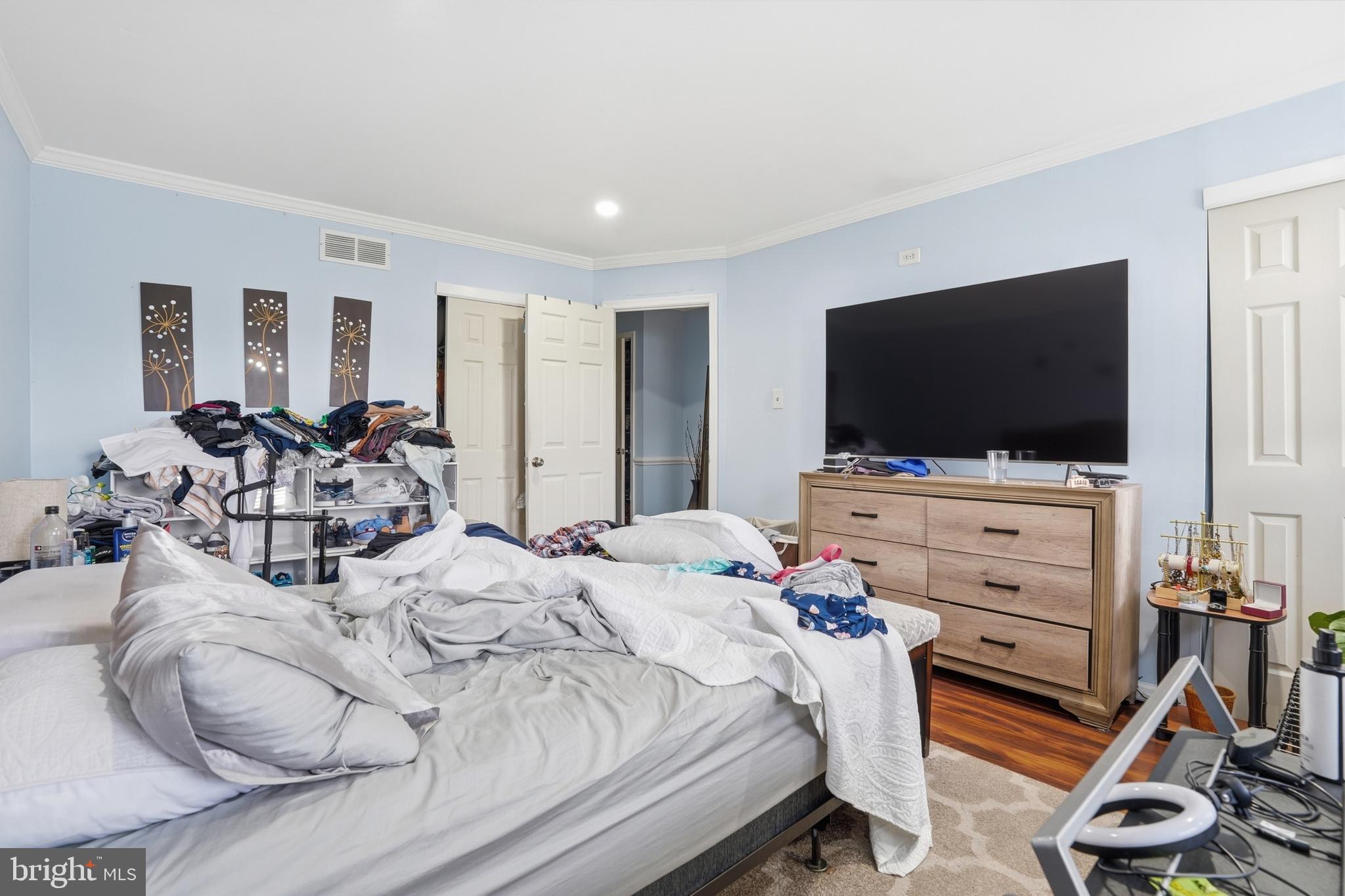 HUNTER CREST - Residential Income