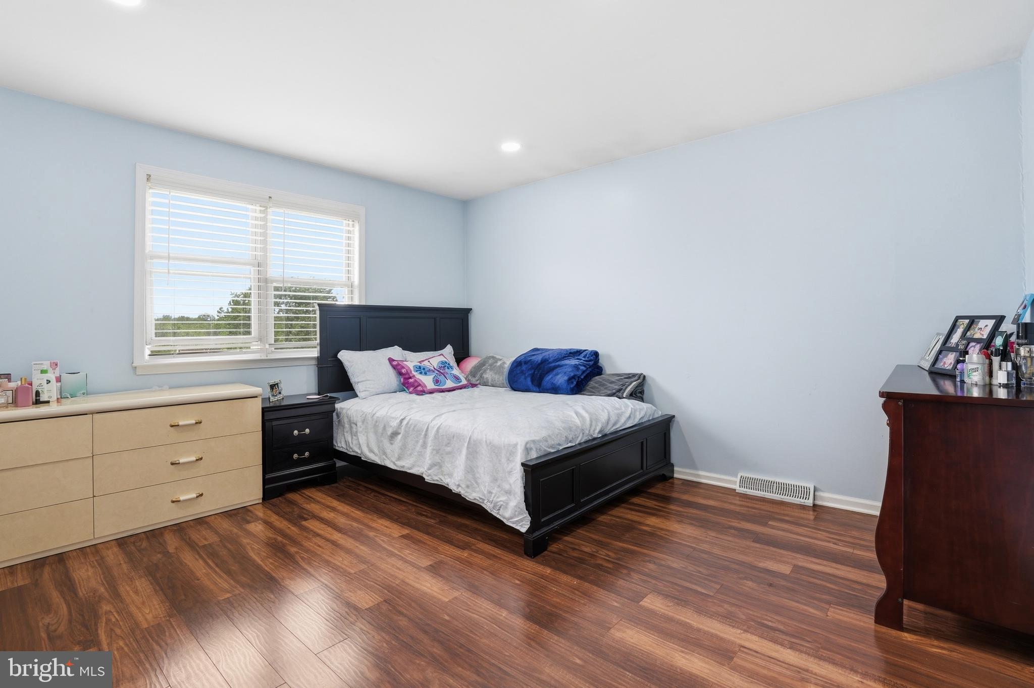 HUNTER CREST - Residential Income