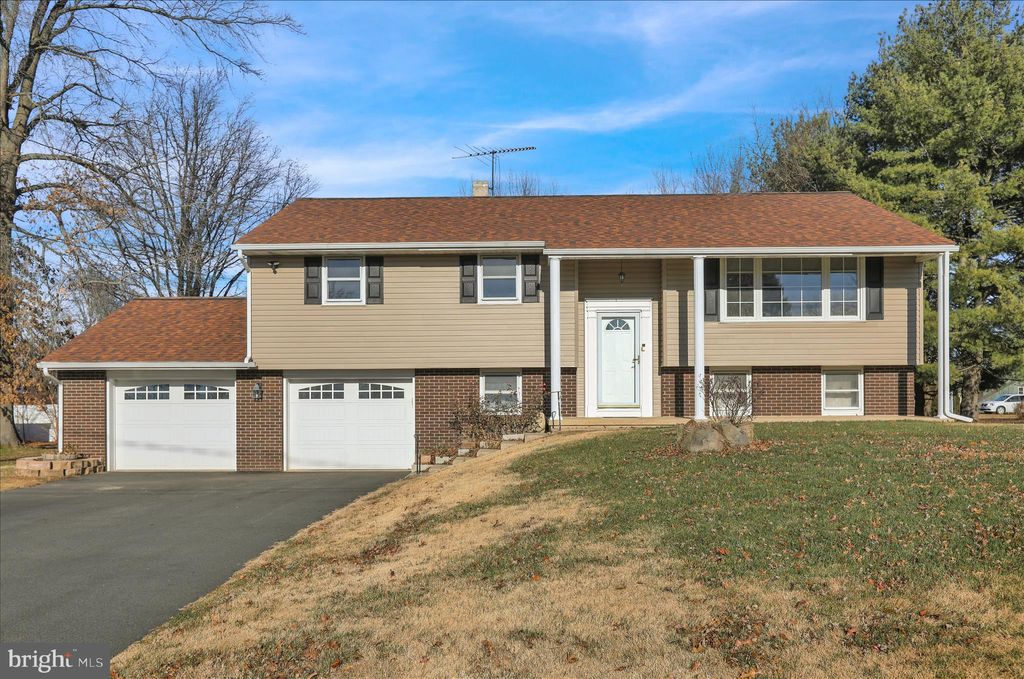 Photo of 1035 Mitch Road, POTTSTOWN, PA 19464 (MLS # PAMC2163556)