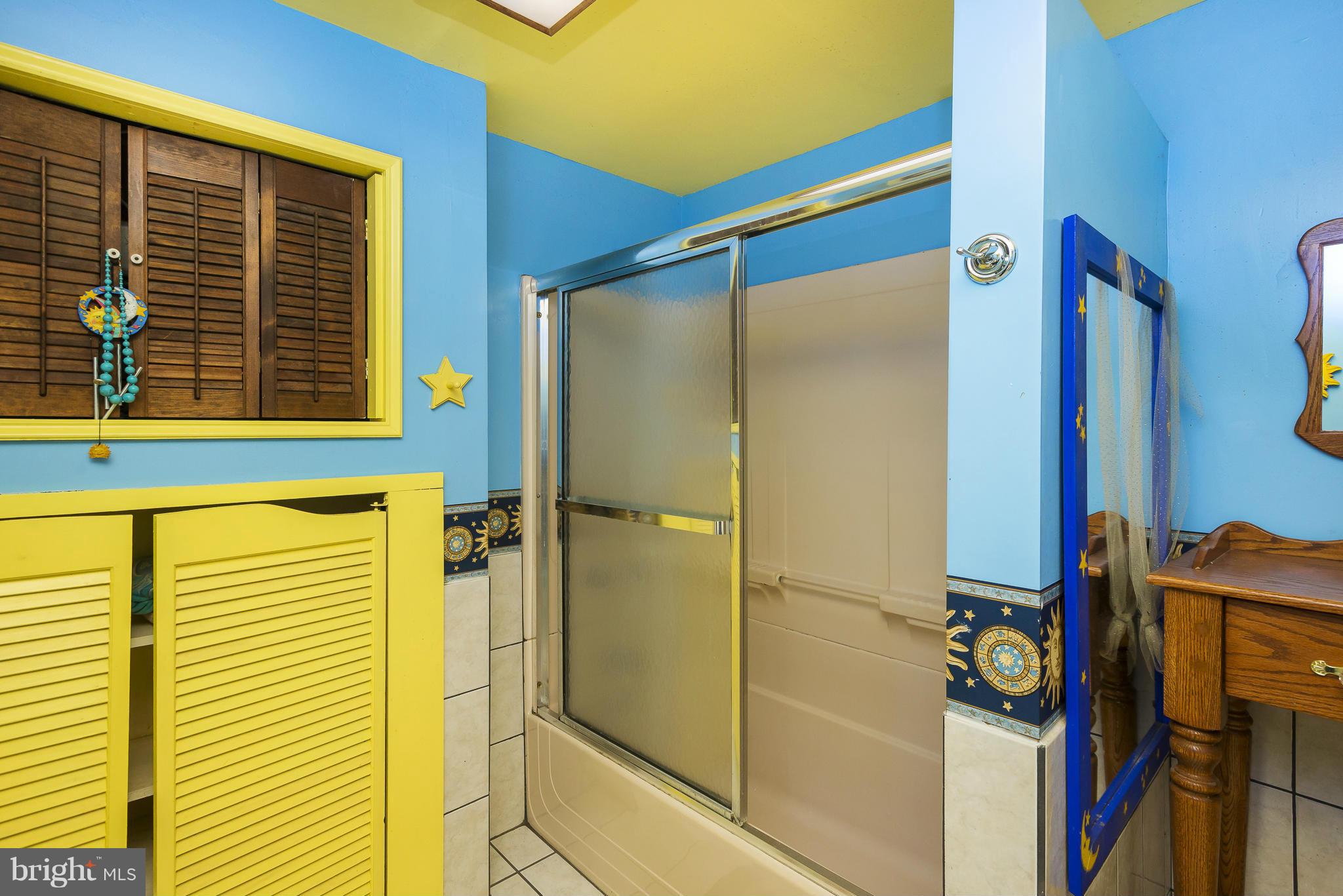 MOUNT HEBRON - Residential