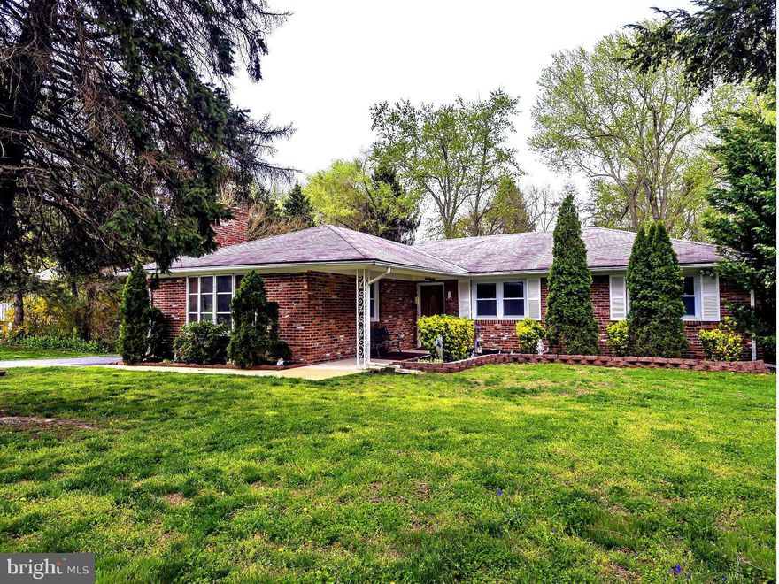 Fantastic 5 BR, 3 BA, 3 car garage rambler on gorgeous 1+ acre lot at end of cul de sac in sought after Ellicott City! Hardwood flrs on main lvl with large master suite, walk-in closet, gorgeous master bath. Finished basement has full bath, 2 BR, and spacious living area. Enjoy private living in a fenced in patio area with pool, hot tub, and deck! Gas heat, outdoor lighting, invisible pet fence!