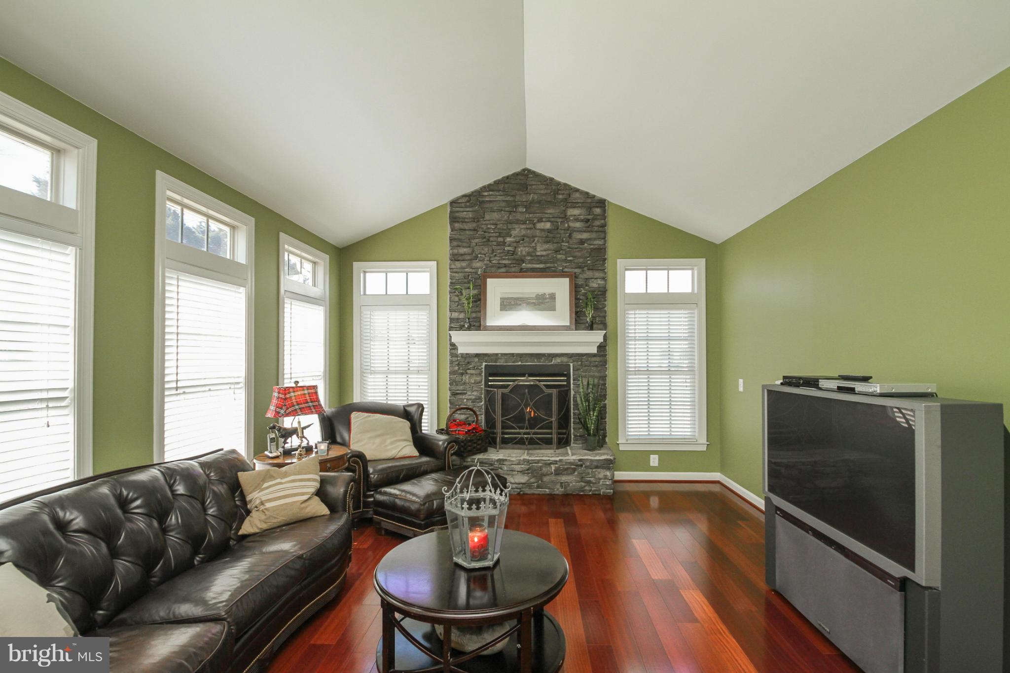 THE WOODS AT WARRENTON - Residential