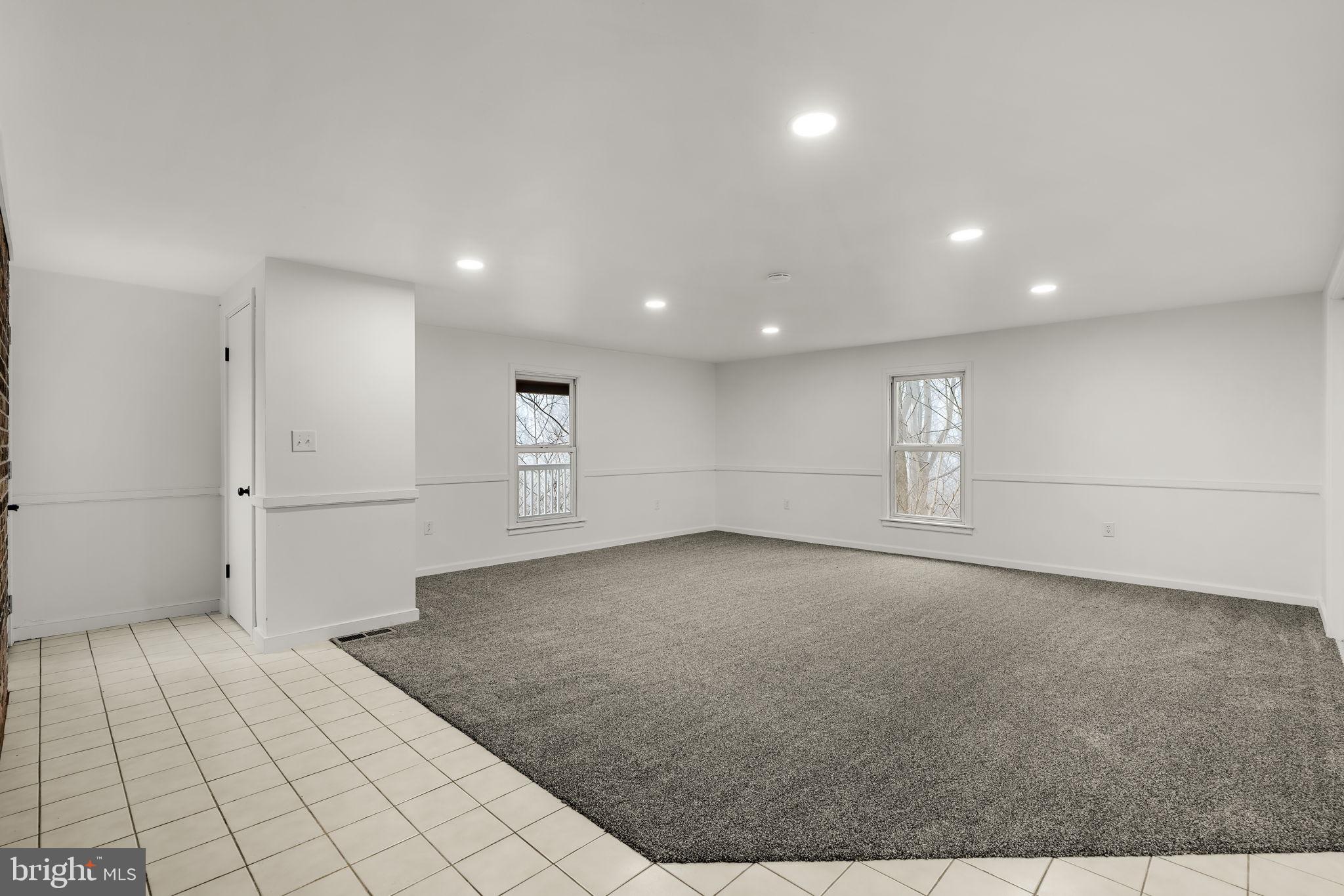 LOWER WINDSOR TWP - Residential