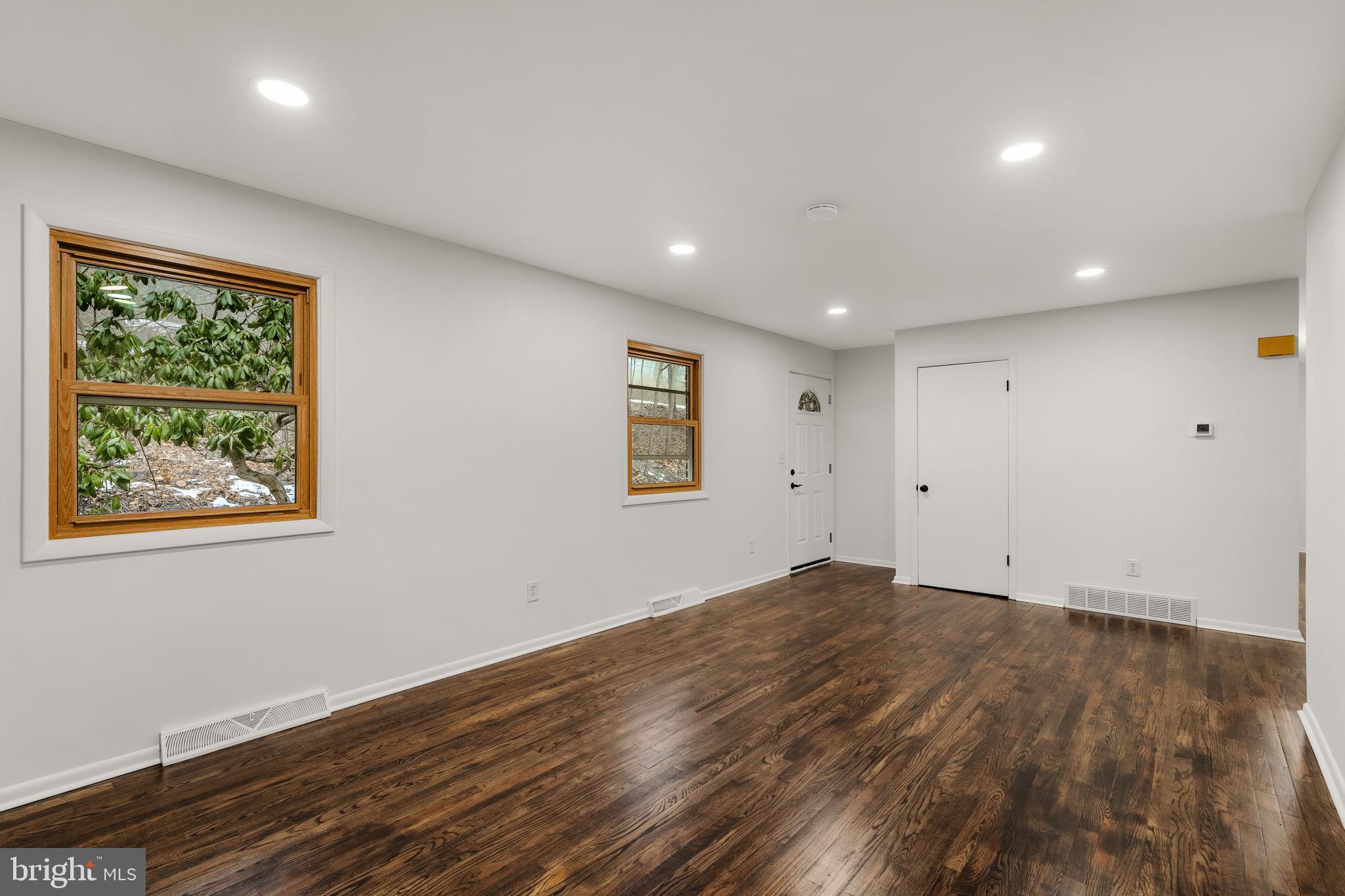 LOWER WINDSOR TWP - Residential