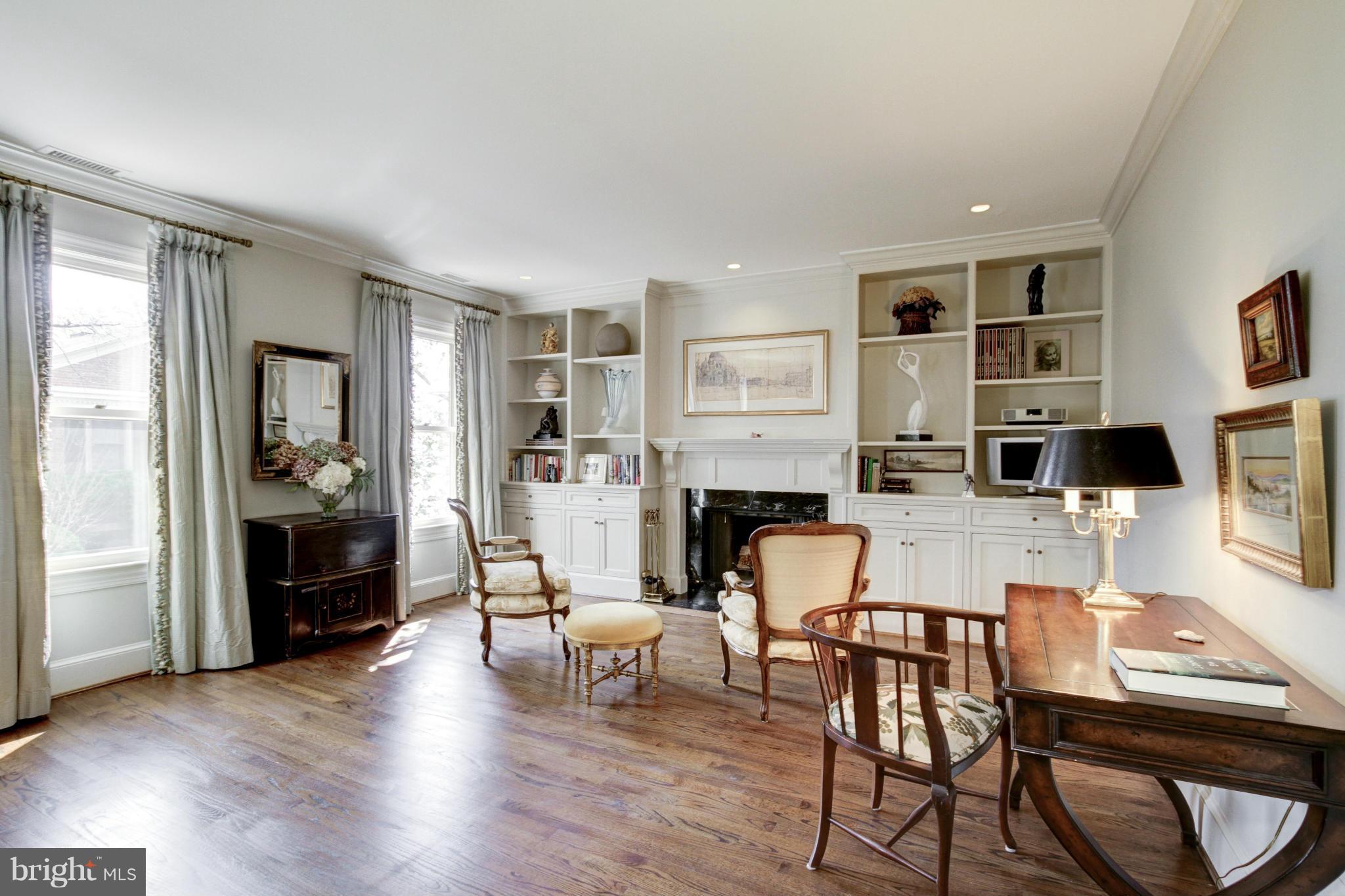 GEORGETOWN - Residential