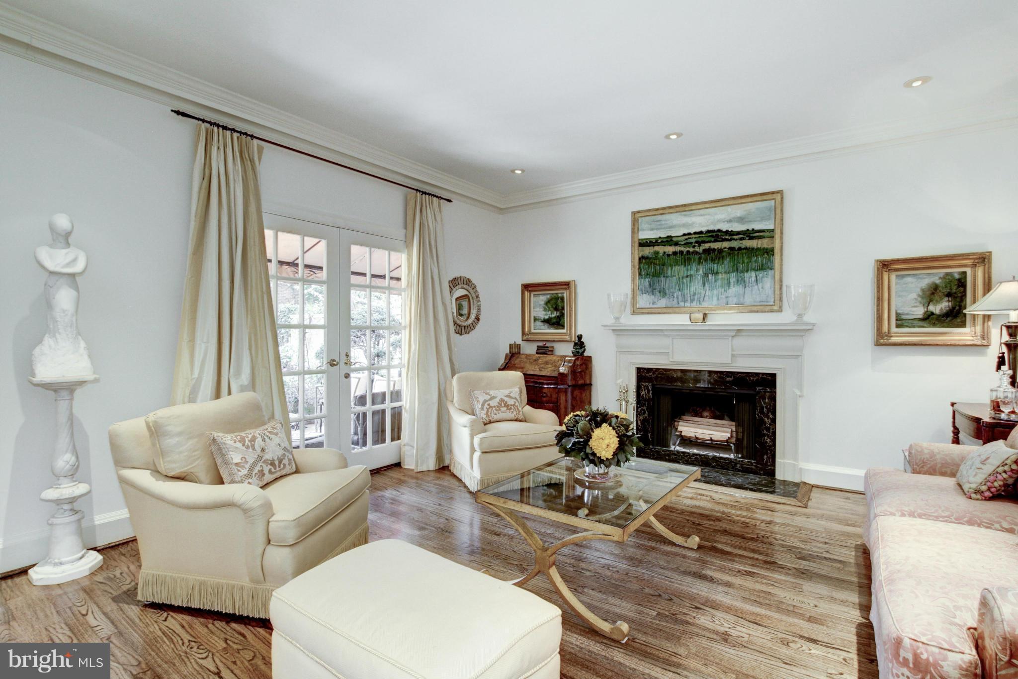 GEORGETOWN - Residential