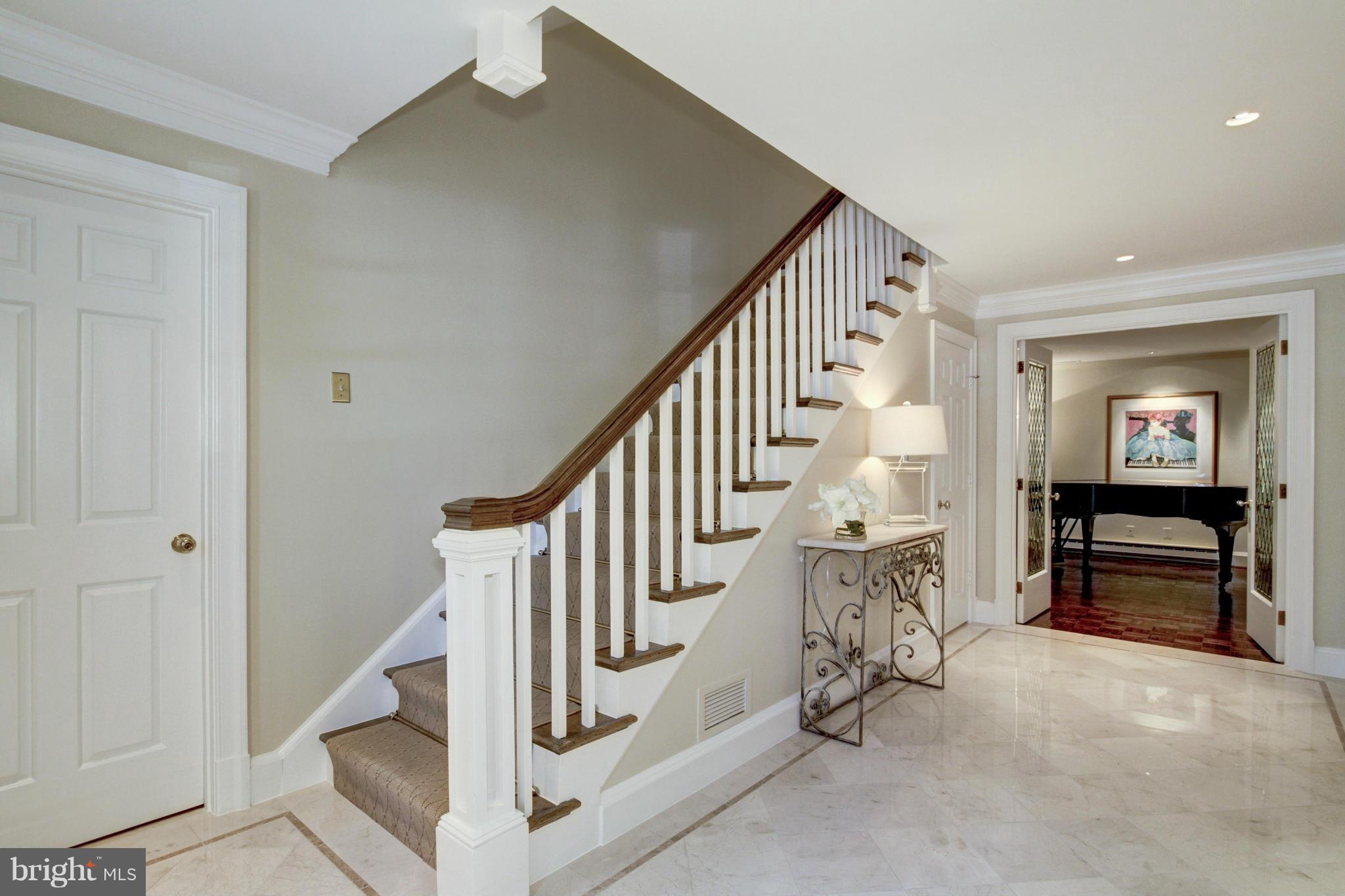 GEORGETOWN - Residential