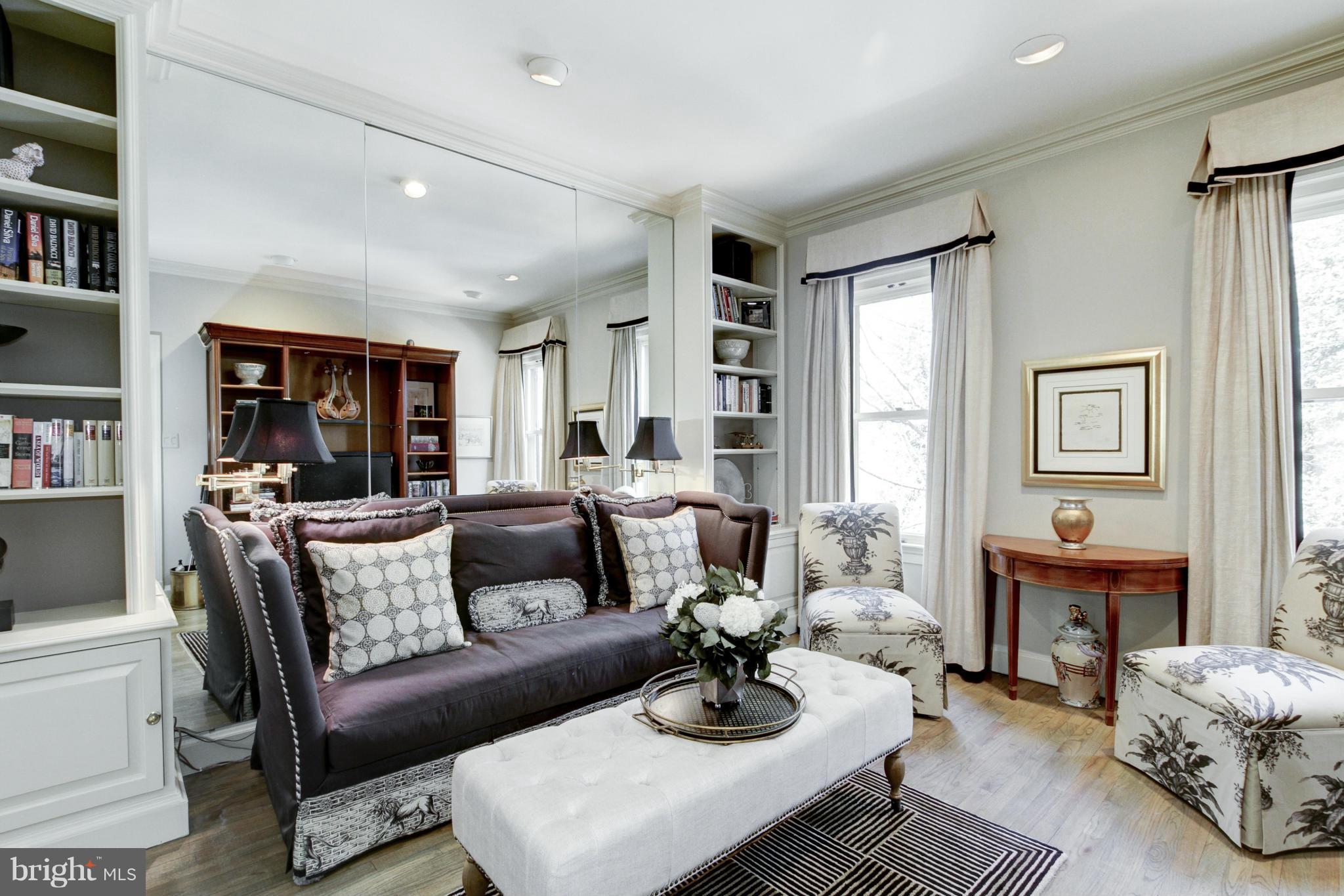 GEORGETOWN - Residential