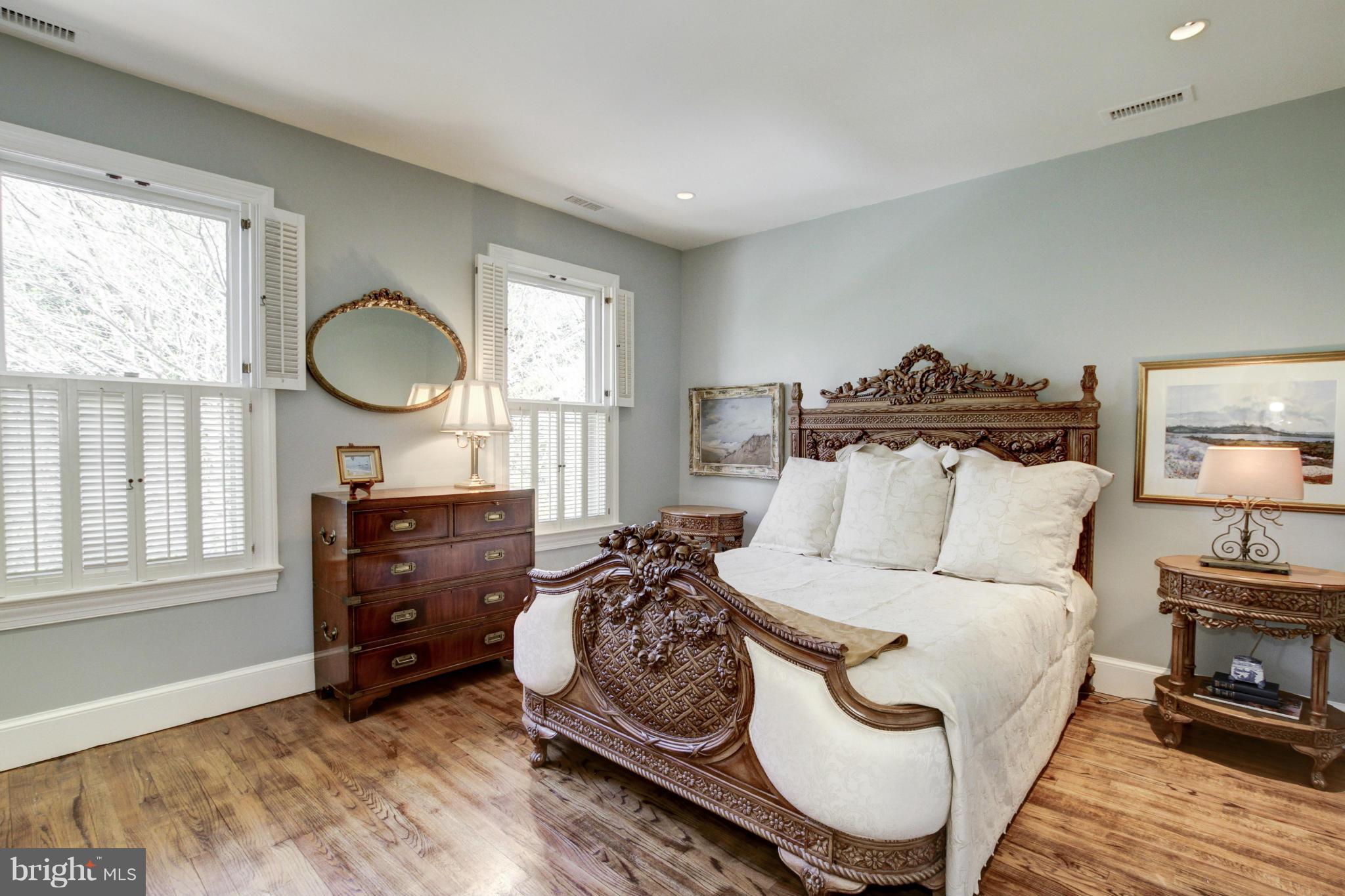 GEORGETOWN - Residential