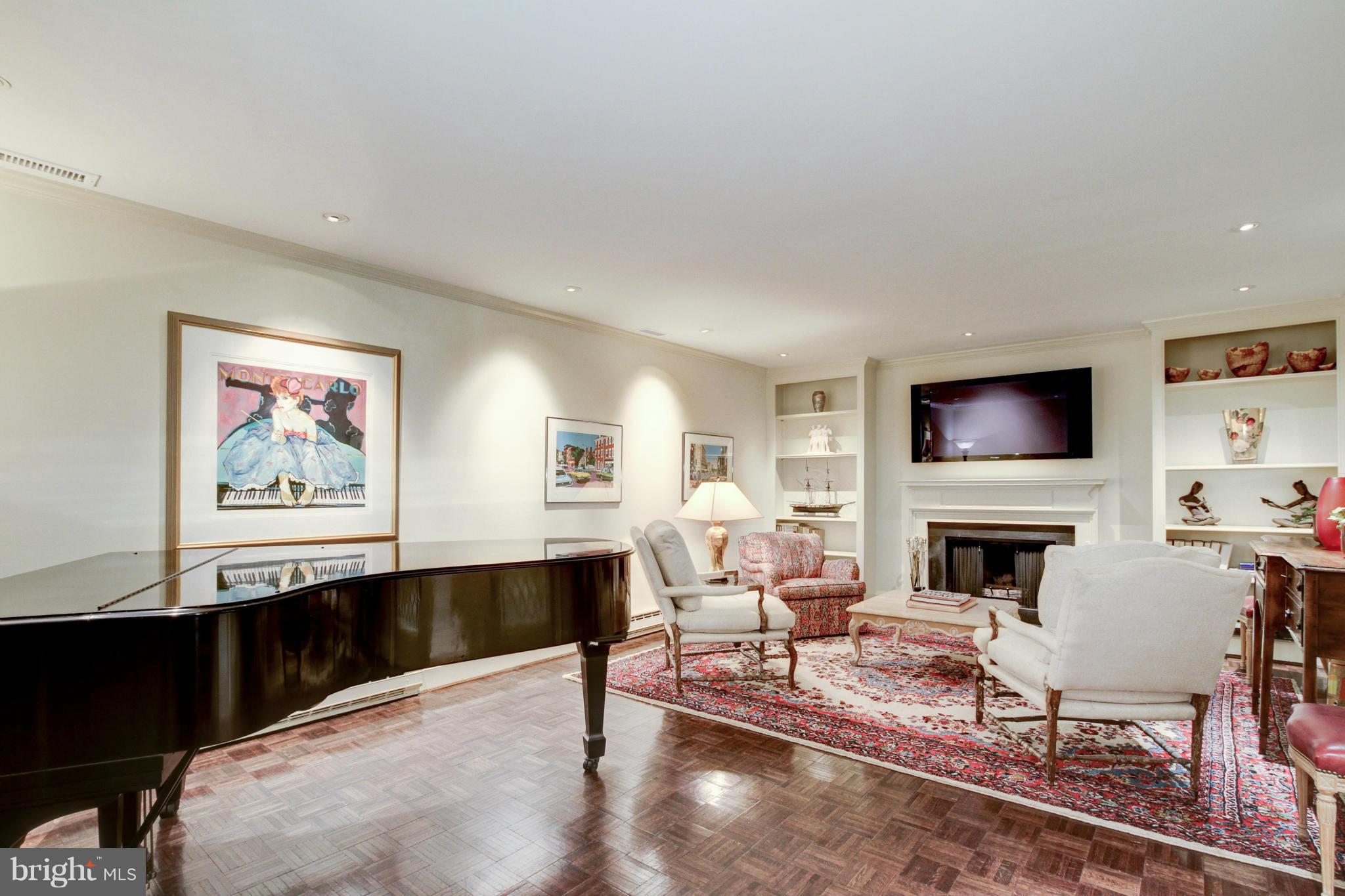 GEORGETOWN - Residential