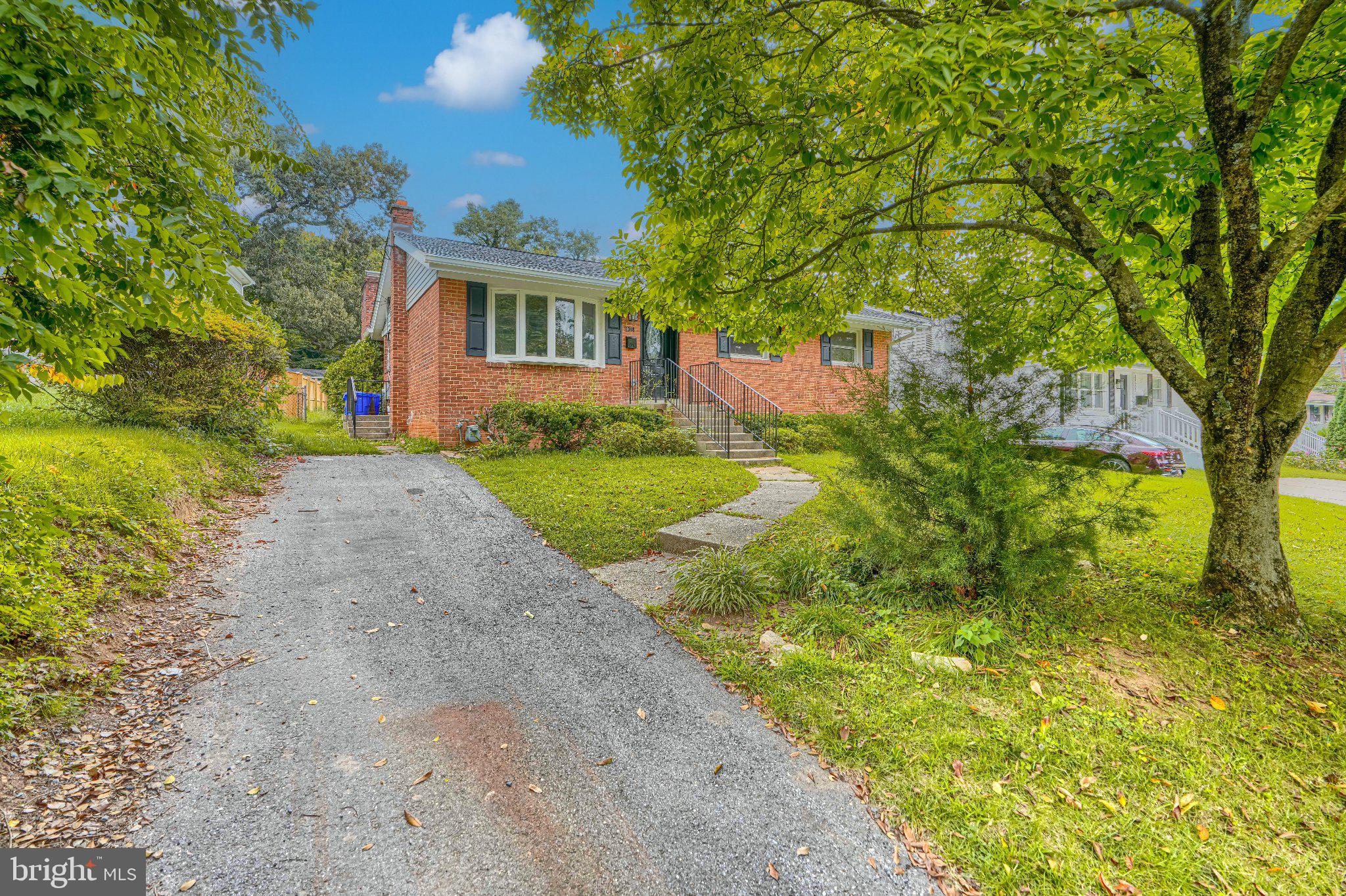 11305 MAPLEVIEW DRIVE