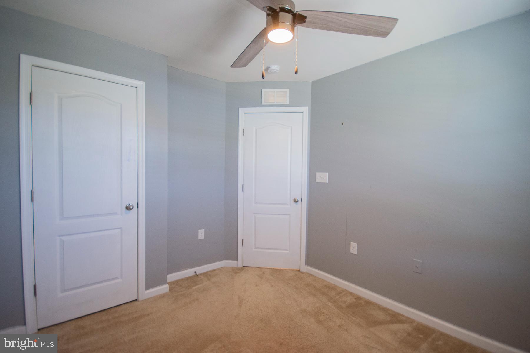 RIVERSIDE VILLAGES - Residential