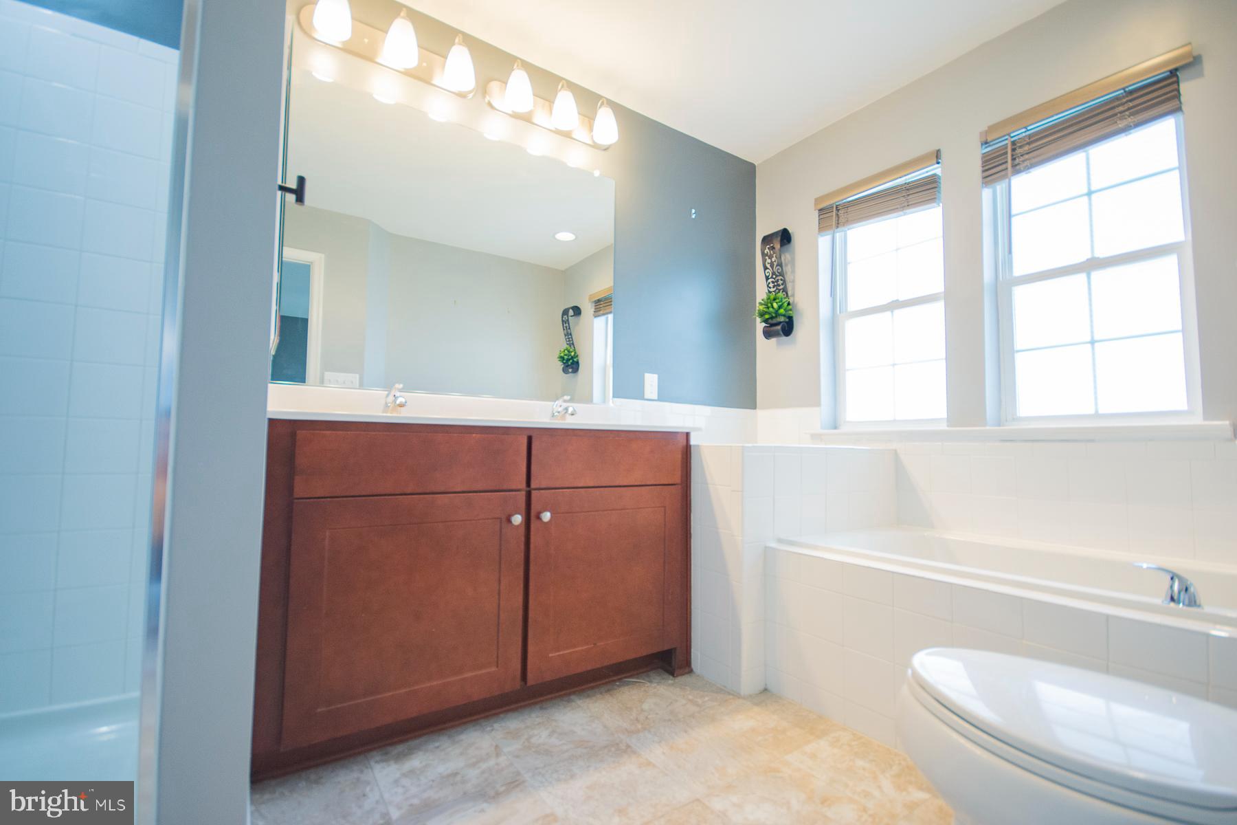 RIVERSIDE VILLAGES - Residential