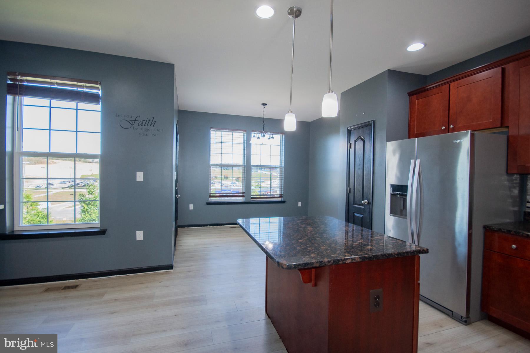 RIVERSIDE VILLAGES - Residential