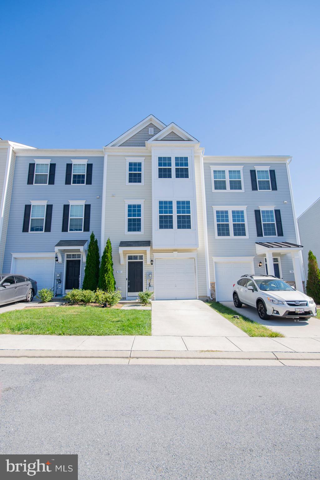 RIVERSIDE VILLAGES - Residential