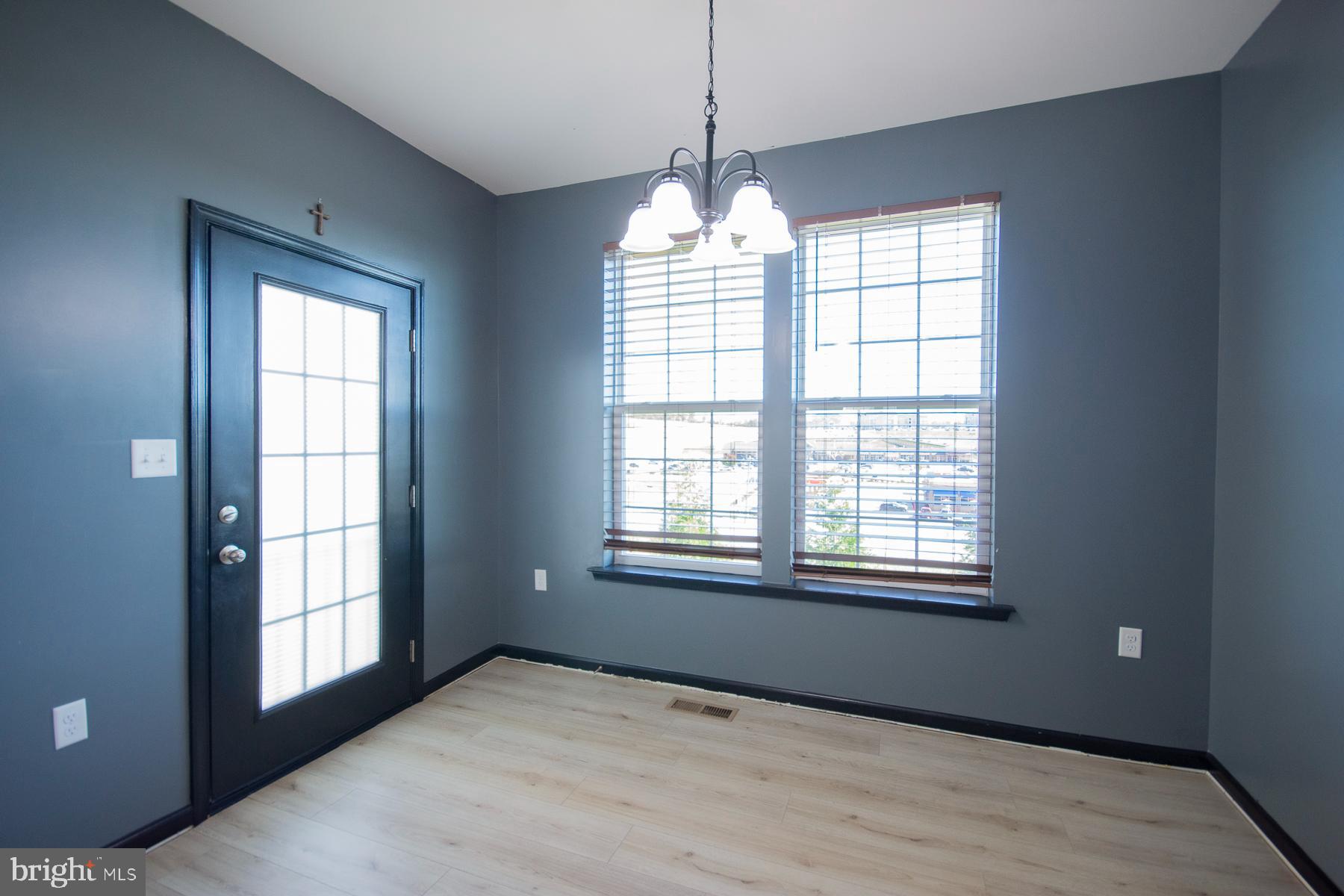 RIVERSIDE VILLAGES - Residential