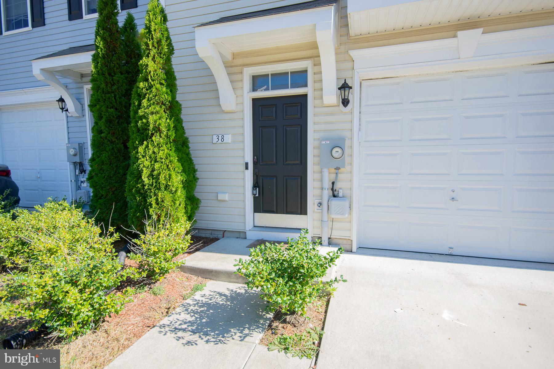 RIVERSIDE VILLAGES - Residential