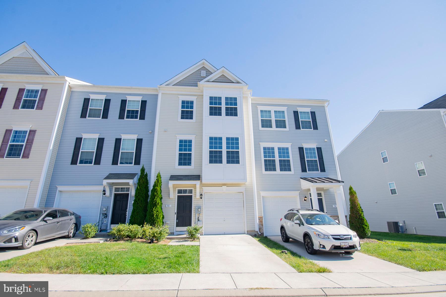 RIVERSIDE VILLAGES - Residential