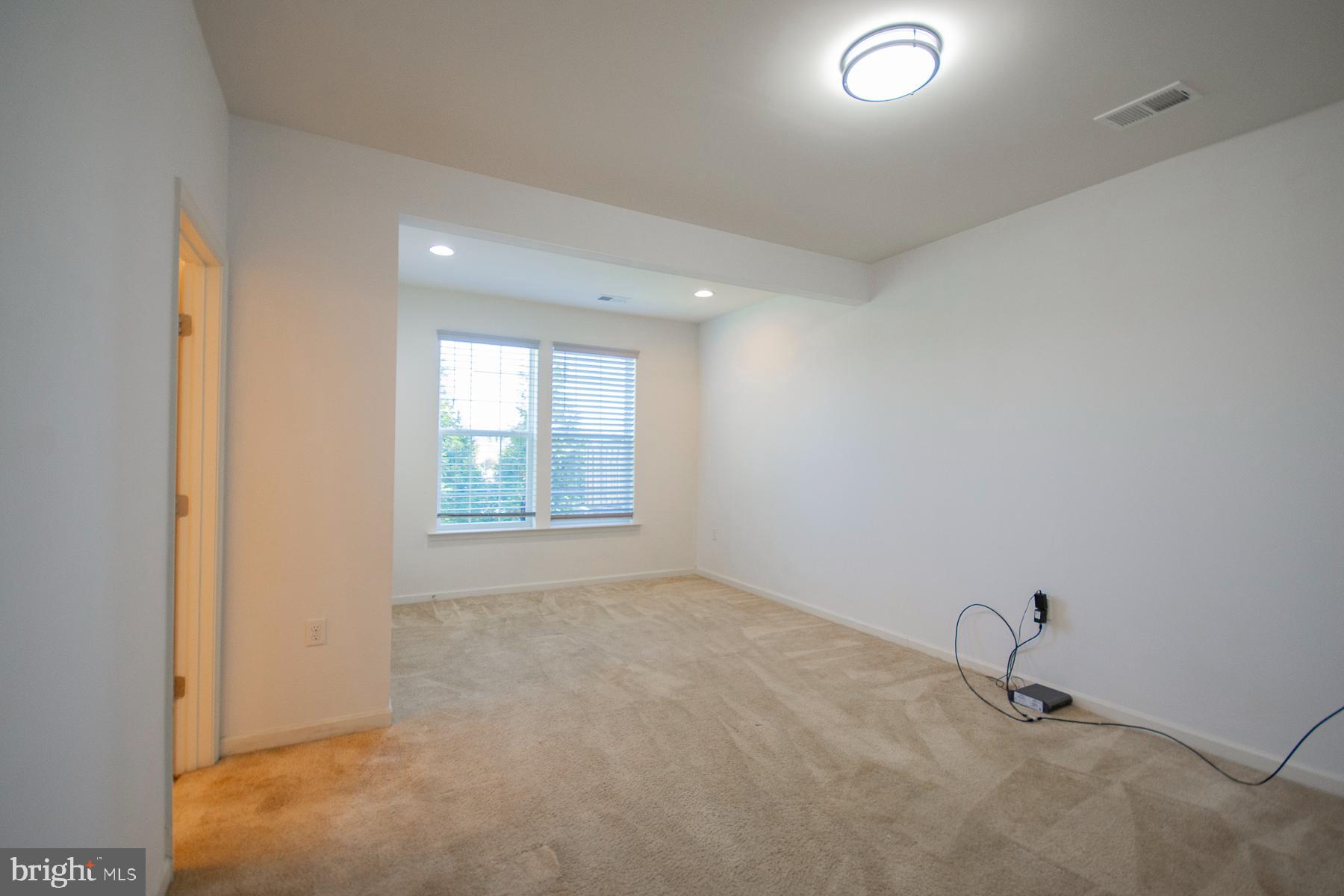 RIVERSIDE VILLAGES - Residential