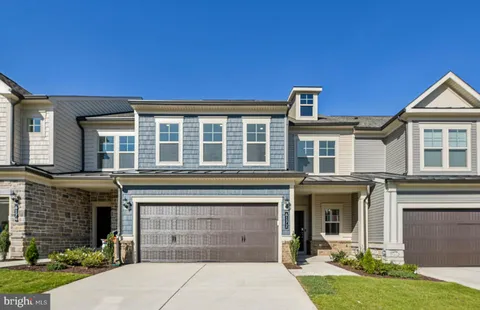 6172 Amber Lane, Haymarket, VA MLS: VAPW2105172