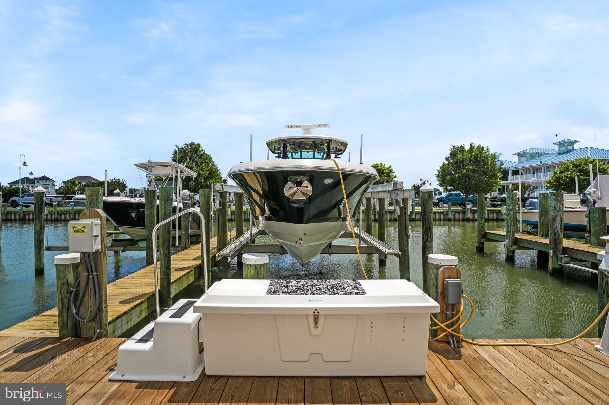 ESTATES AT INLET ISLE - Residential