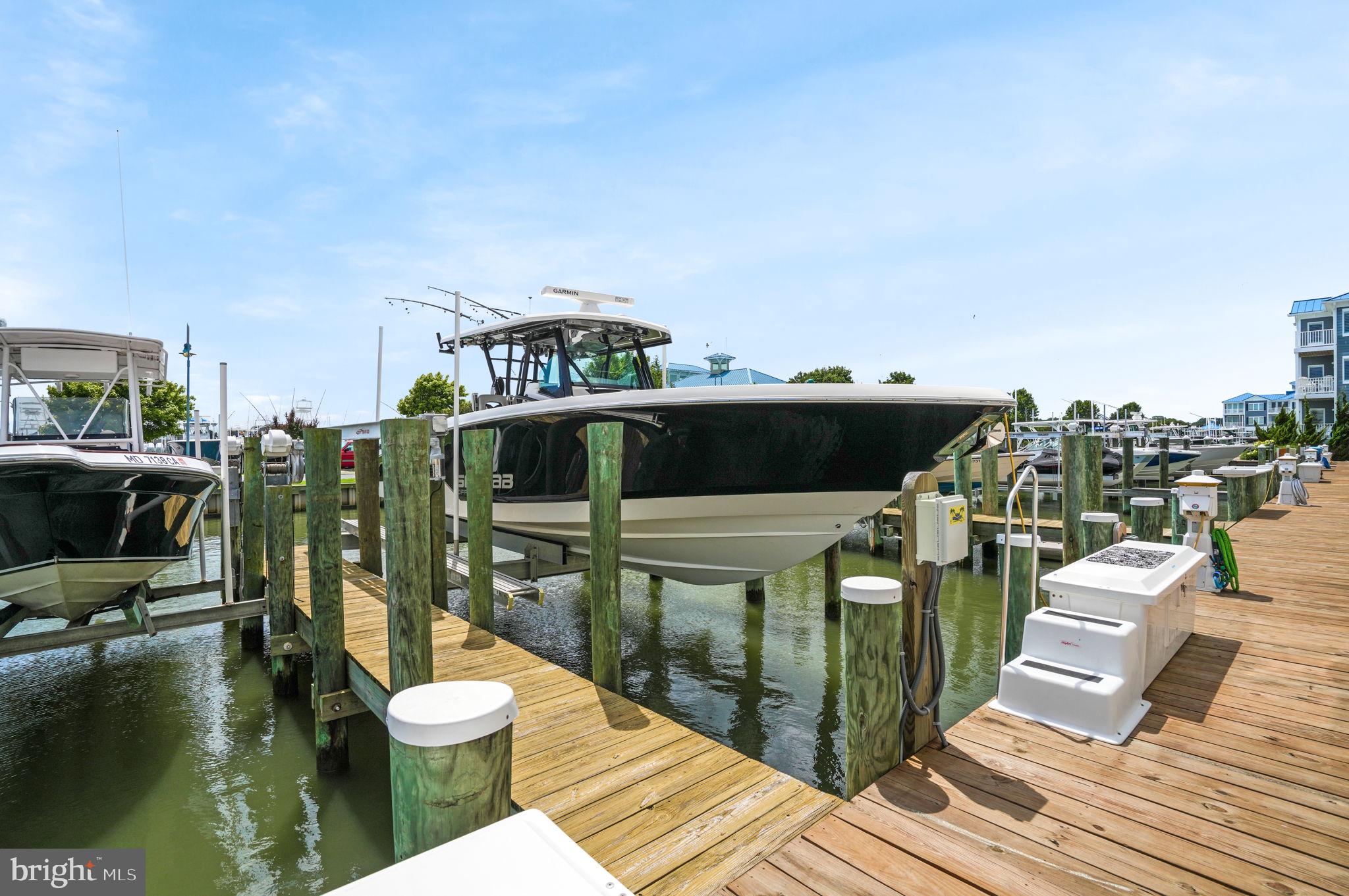 ESTATES AT INLET ISLE - Residential