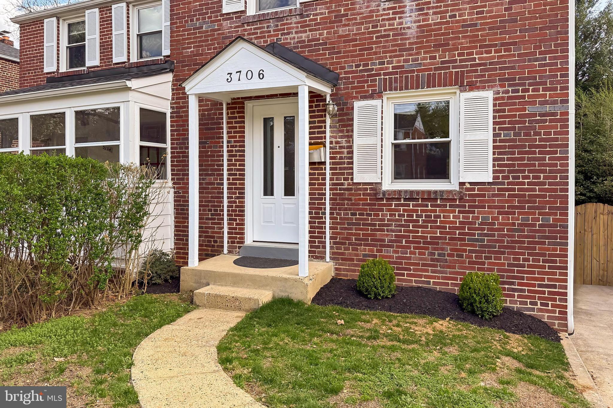 GLEBE MANOR - Residential