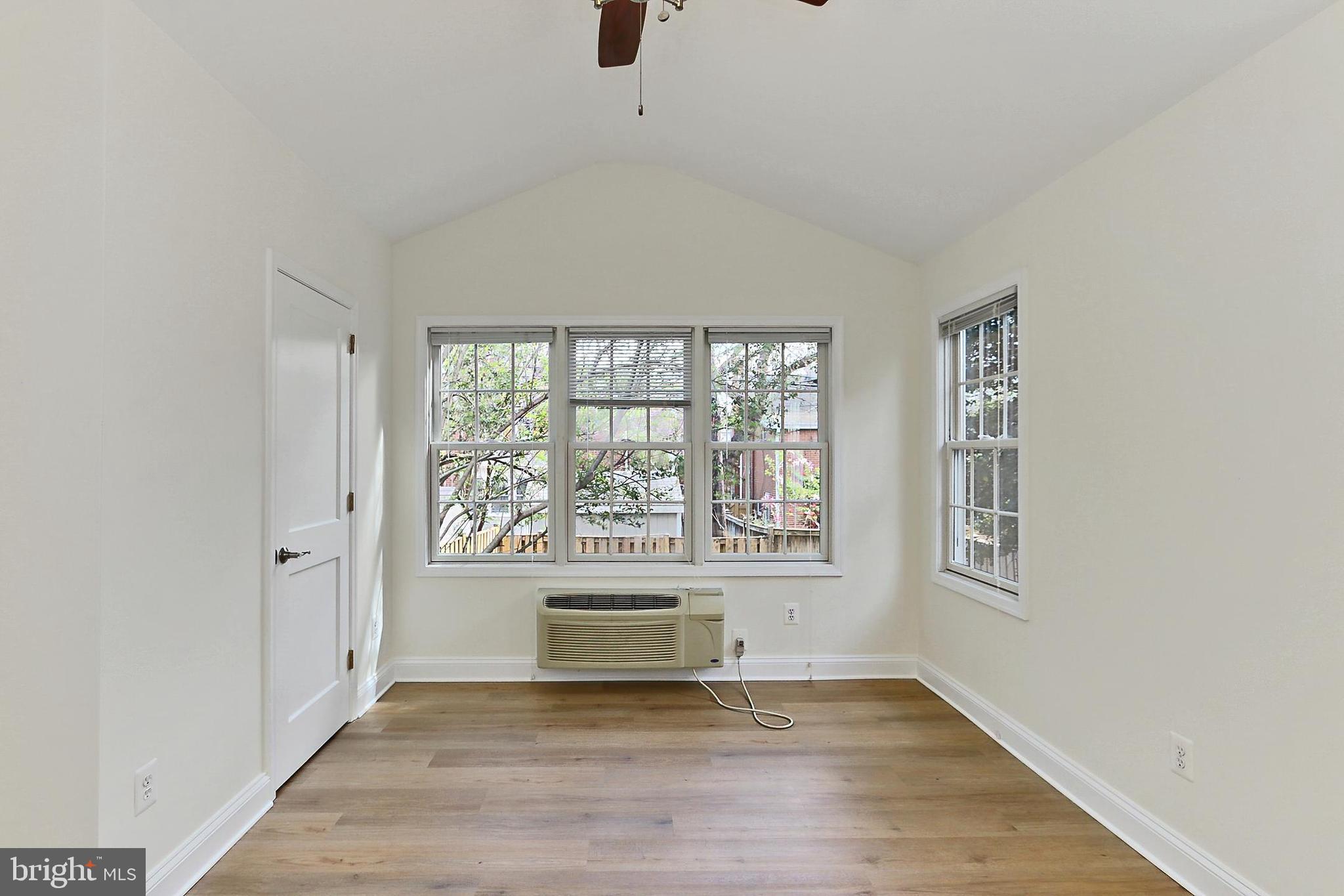 GLEBE MANOR - Residential