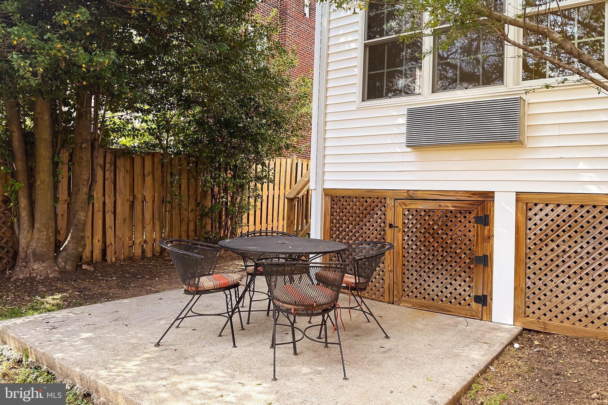 GLEBE MANOR - Residential