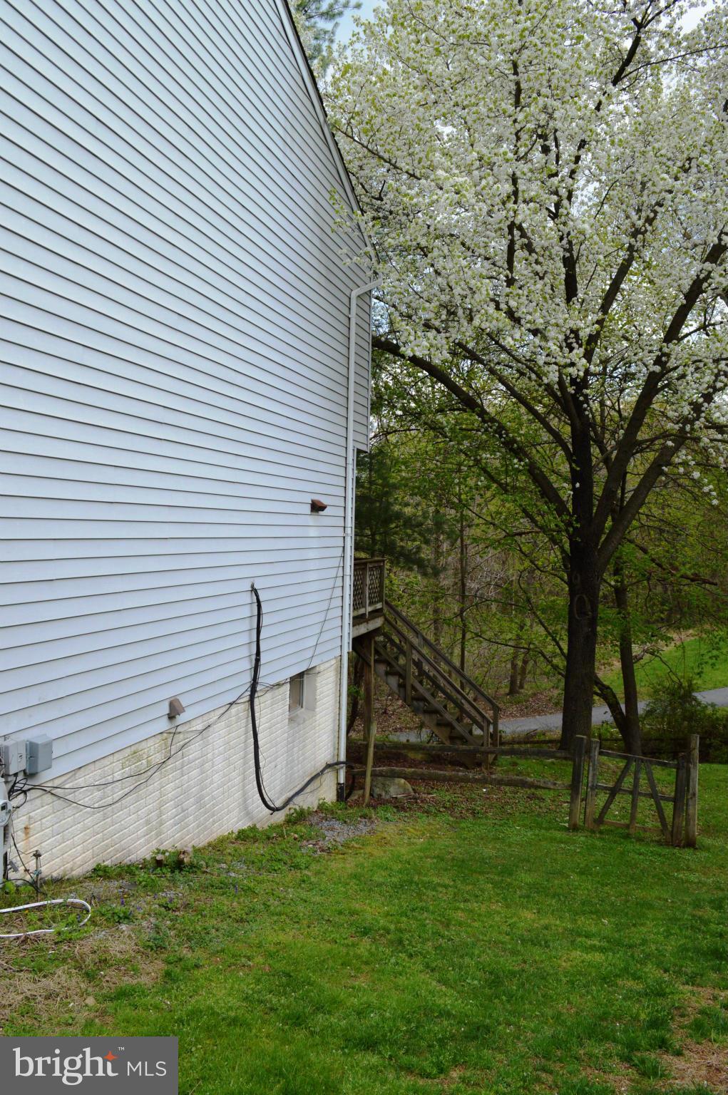 LEXINGTON RUN - Residential