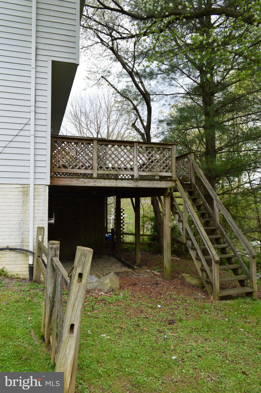 LEXINGTON RUN - Residential