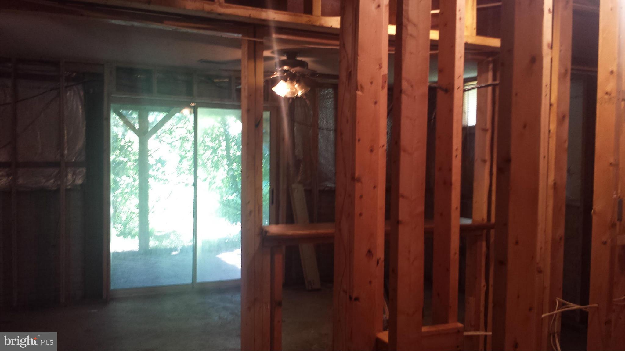 LEXINGTON RUN - Residential