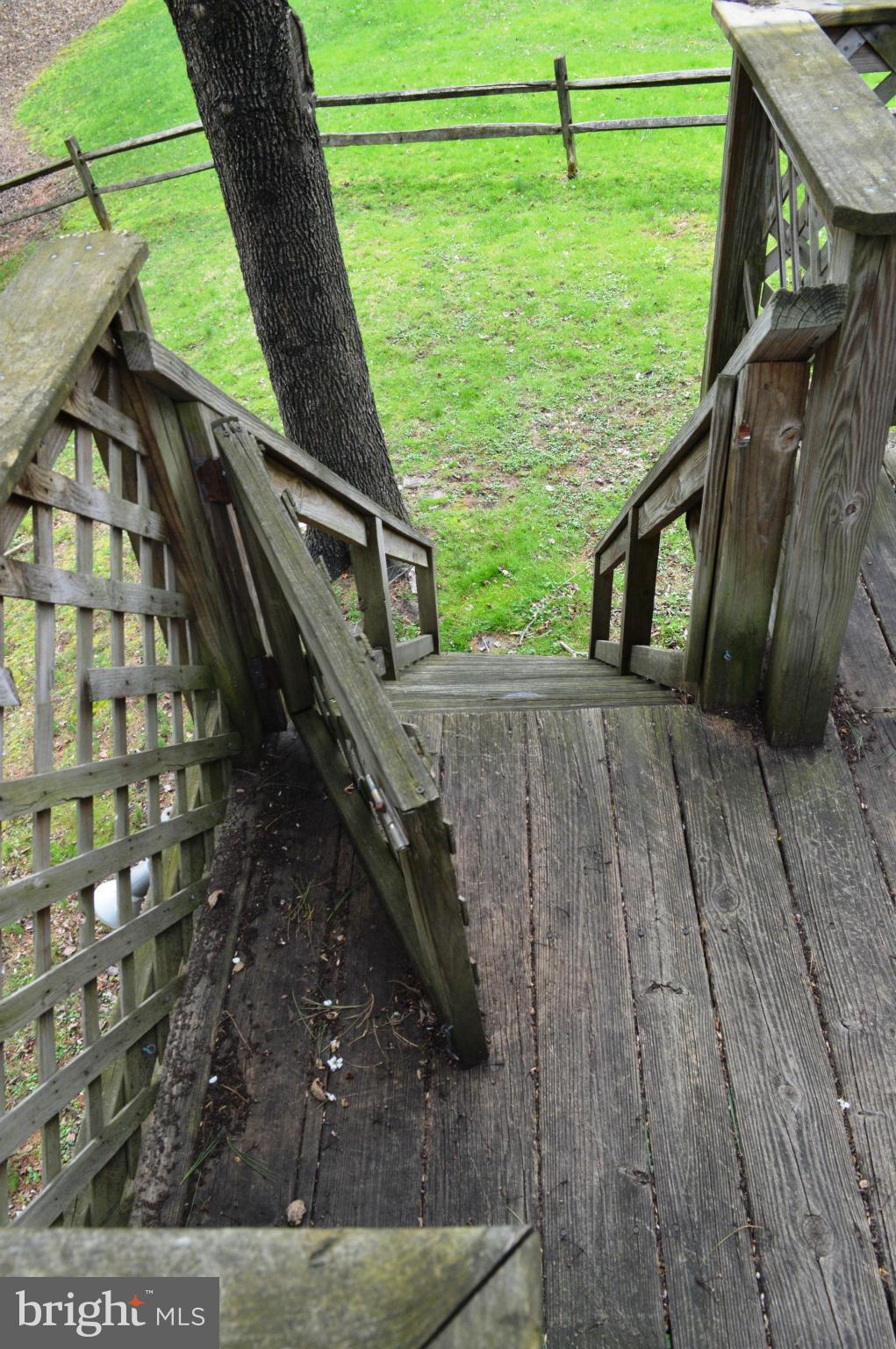 LEXINGTON RUN - Residential