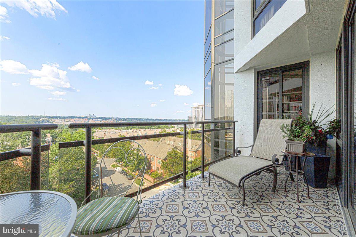 ROSSLYN - Residential