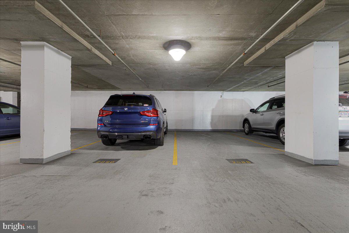 ROSSLYN - Residential