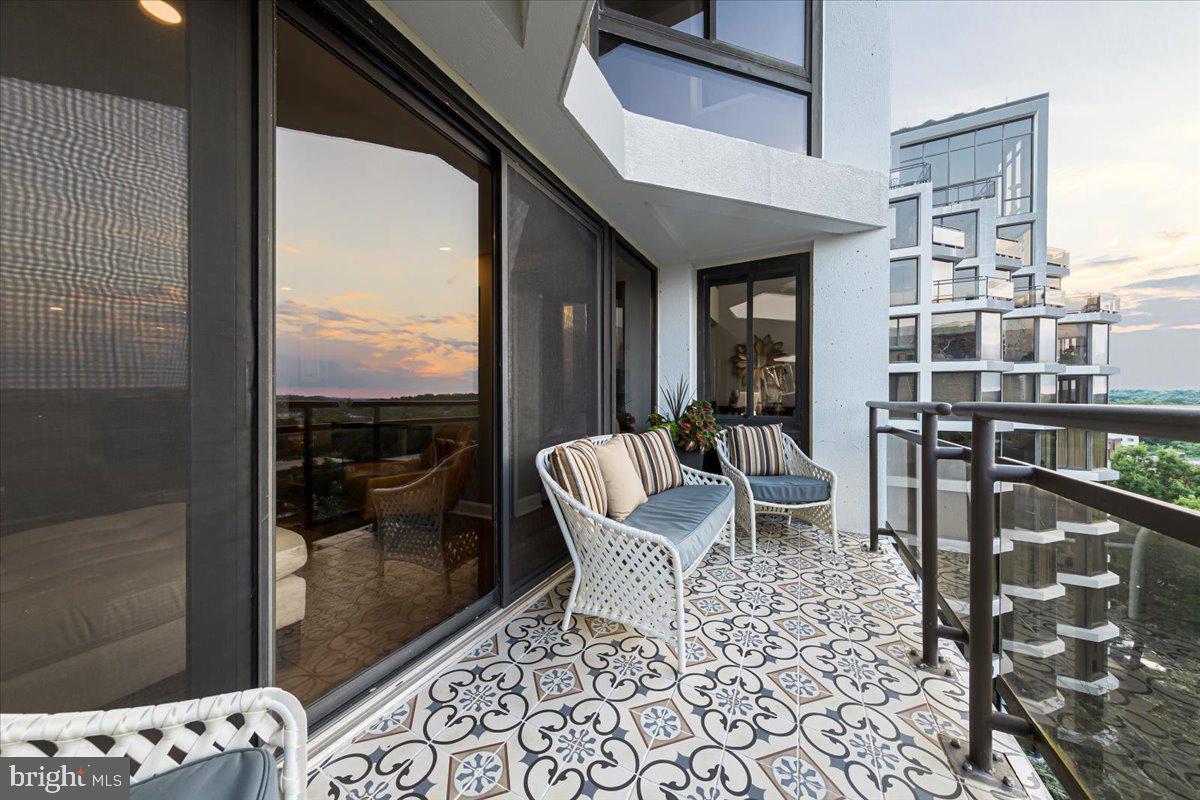 ROSSLYN - Residential