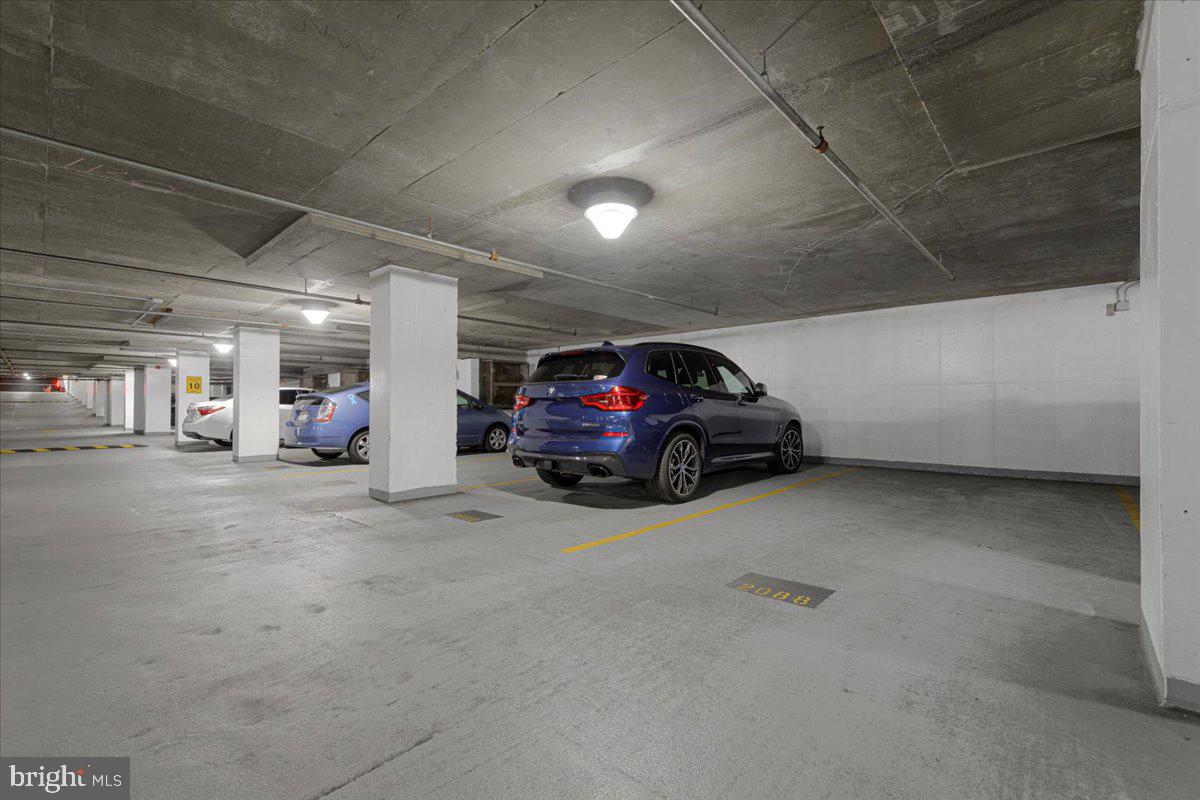 ROSSLYN - Residential