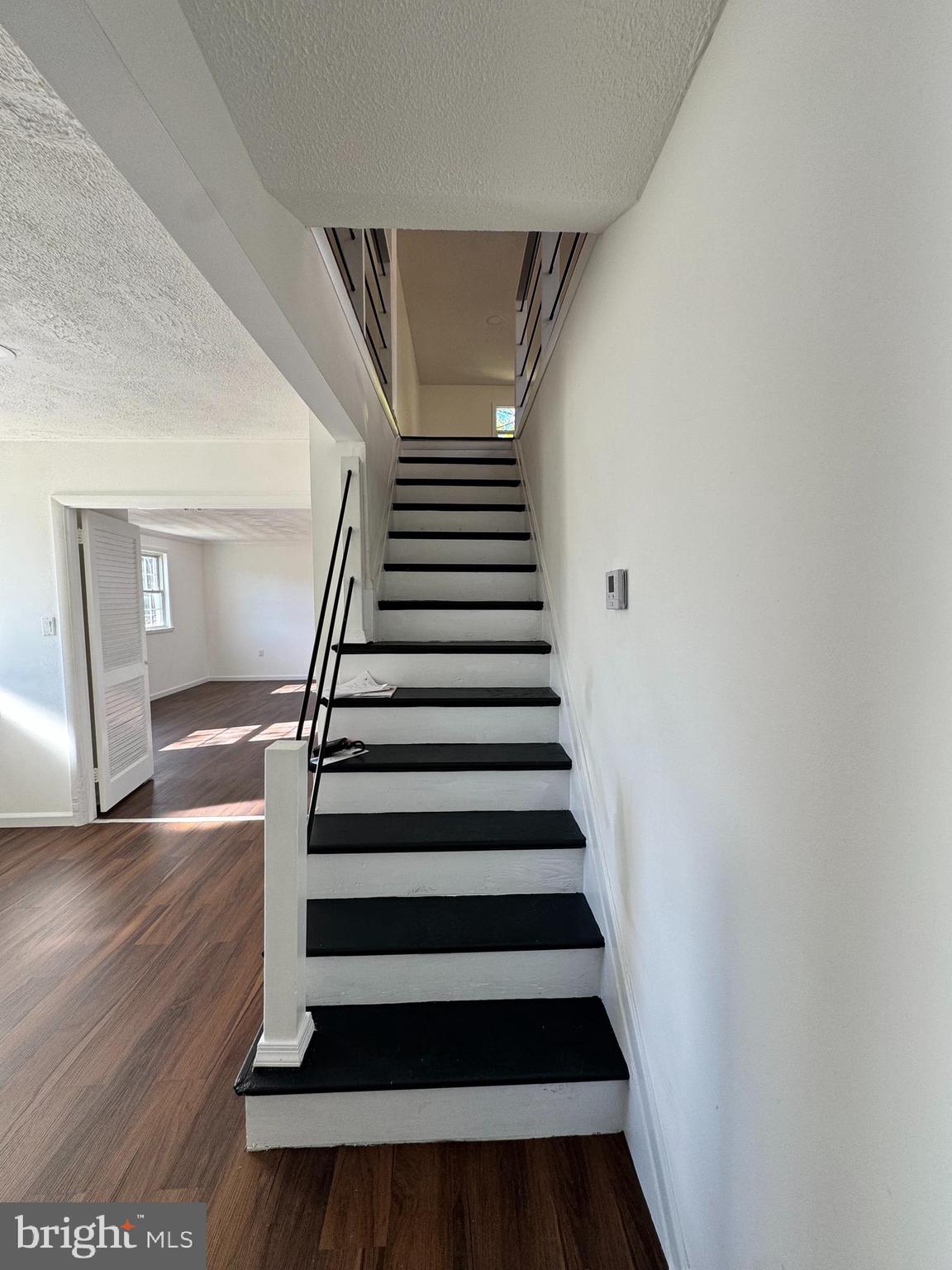 320 UNIVERSITY BOULEVARD E