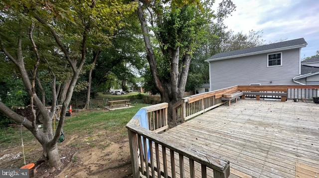 320 UNIVERSITY BOULEVARD E