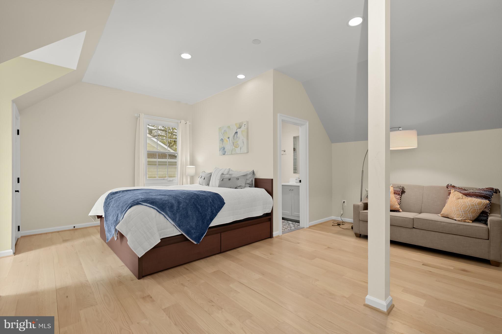 COLUMBIA FOREST - Residential