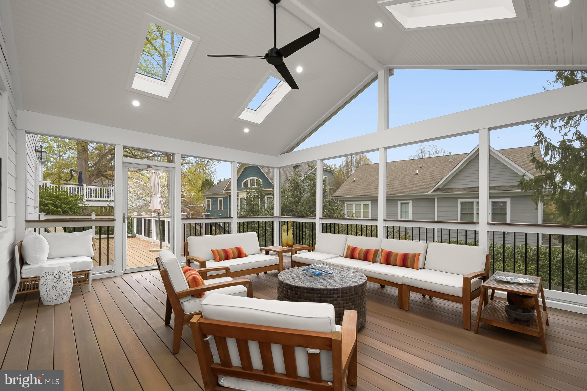 COLUMBIA FOREST - Residential