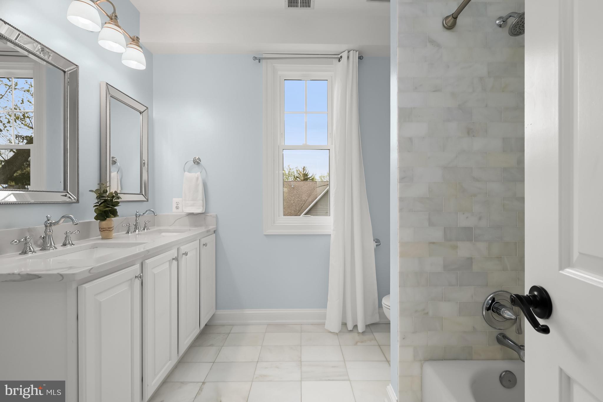 COLUMBIA FOREST - Residential