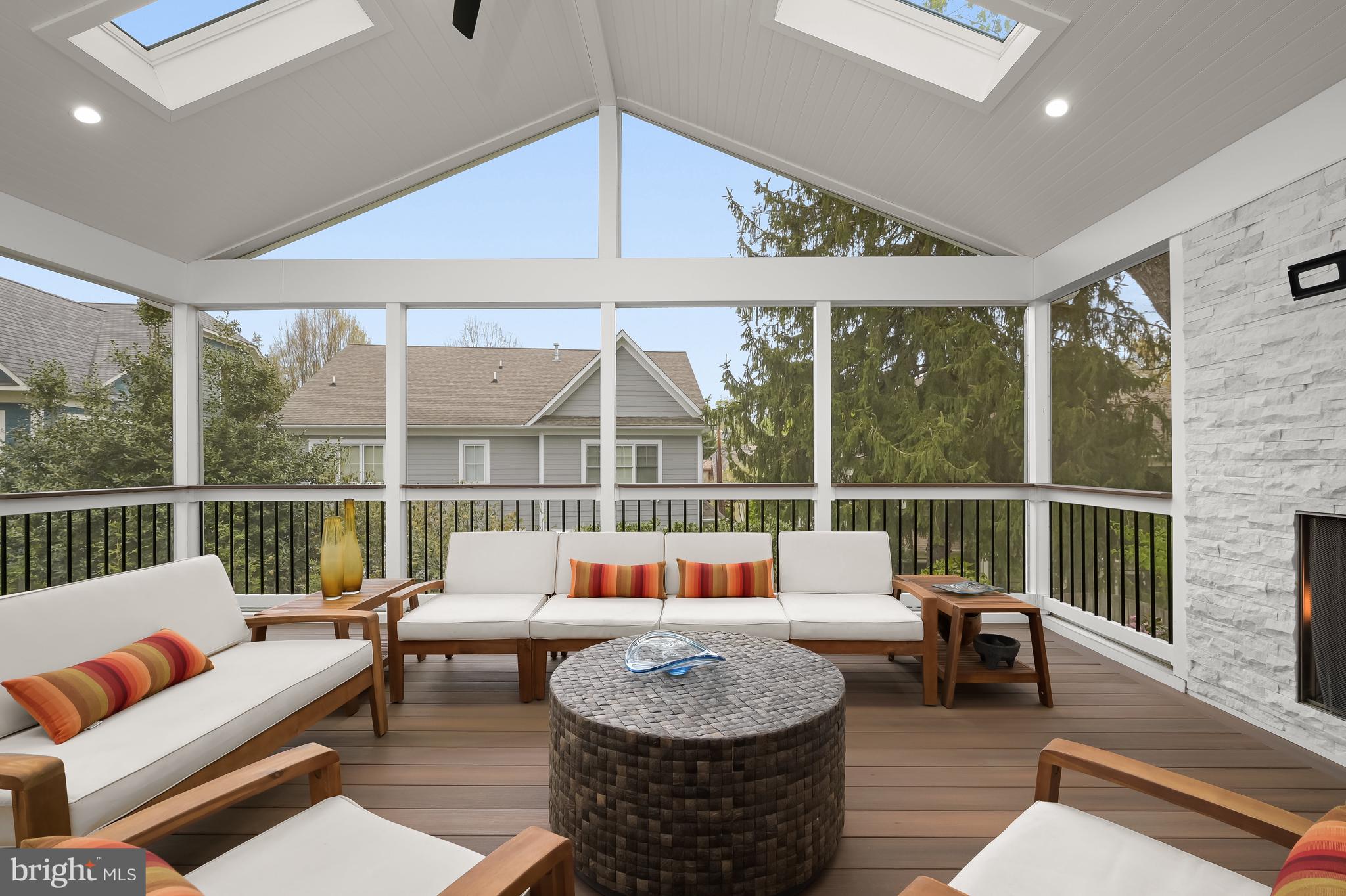 COLUMBIA FOREST - Residential